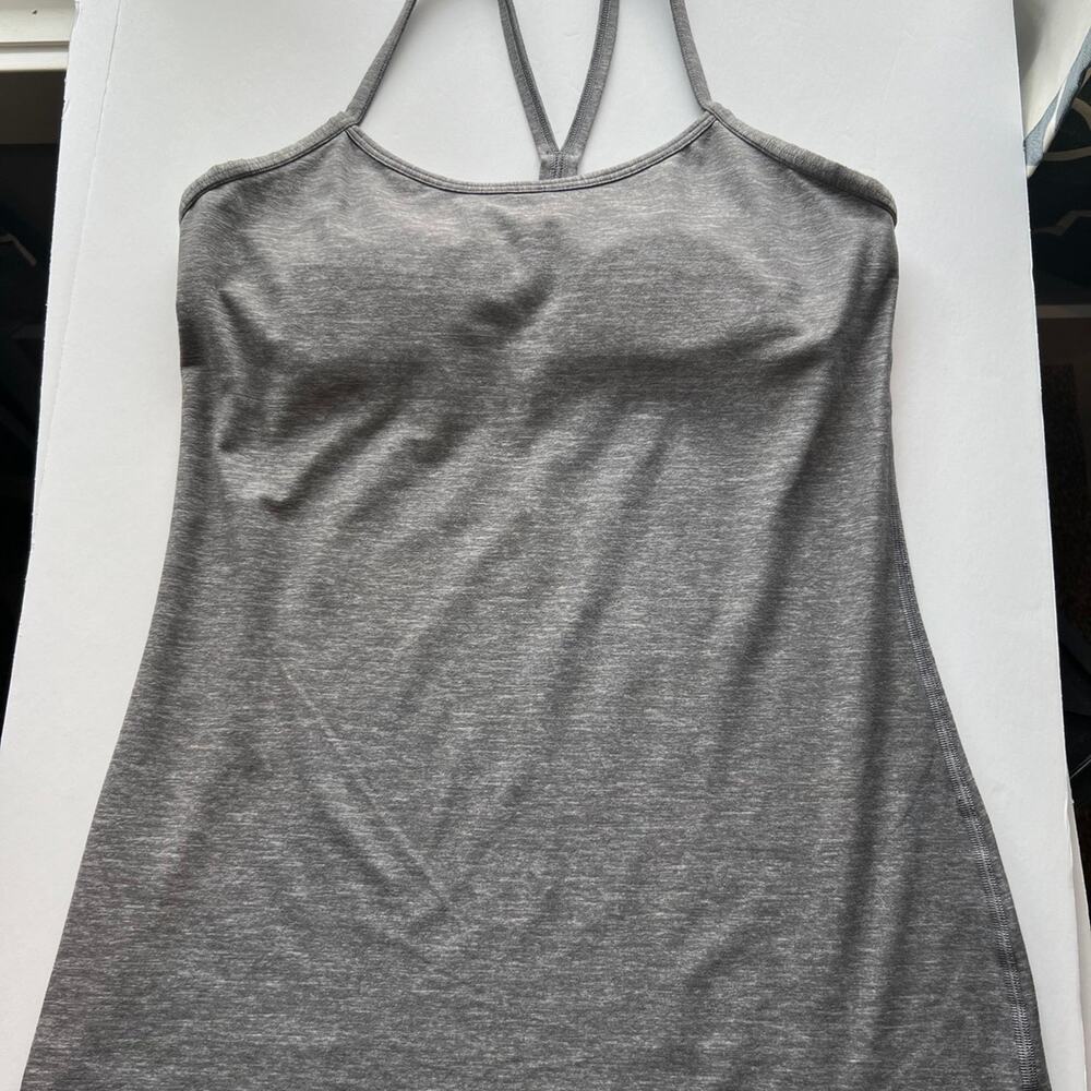 (8) Lululemon Power Y Tank